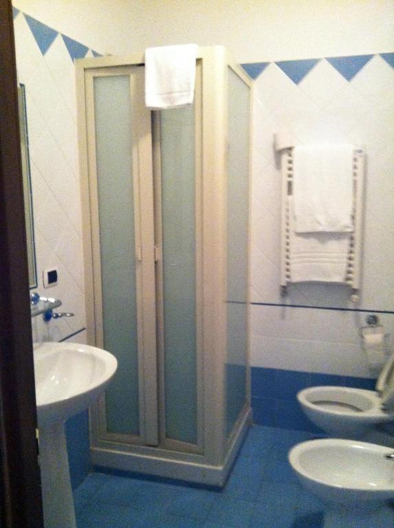 Albergo Delle Rose يوتْسْوولْ الغرفة الصورة