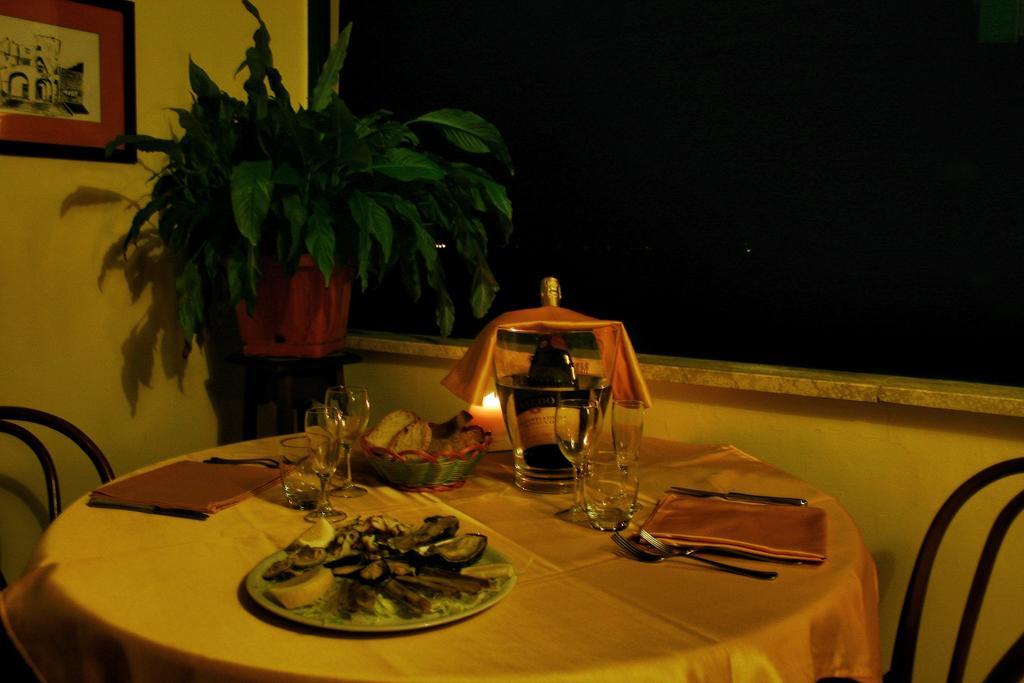 Albergo Delle Rose يوتْسْوولْ المظهر الخارجي الصورة