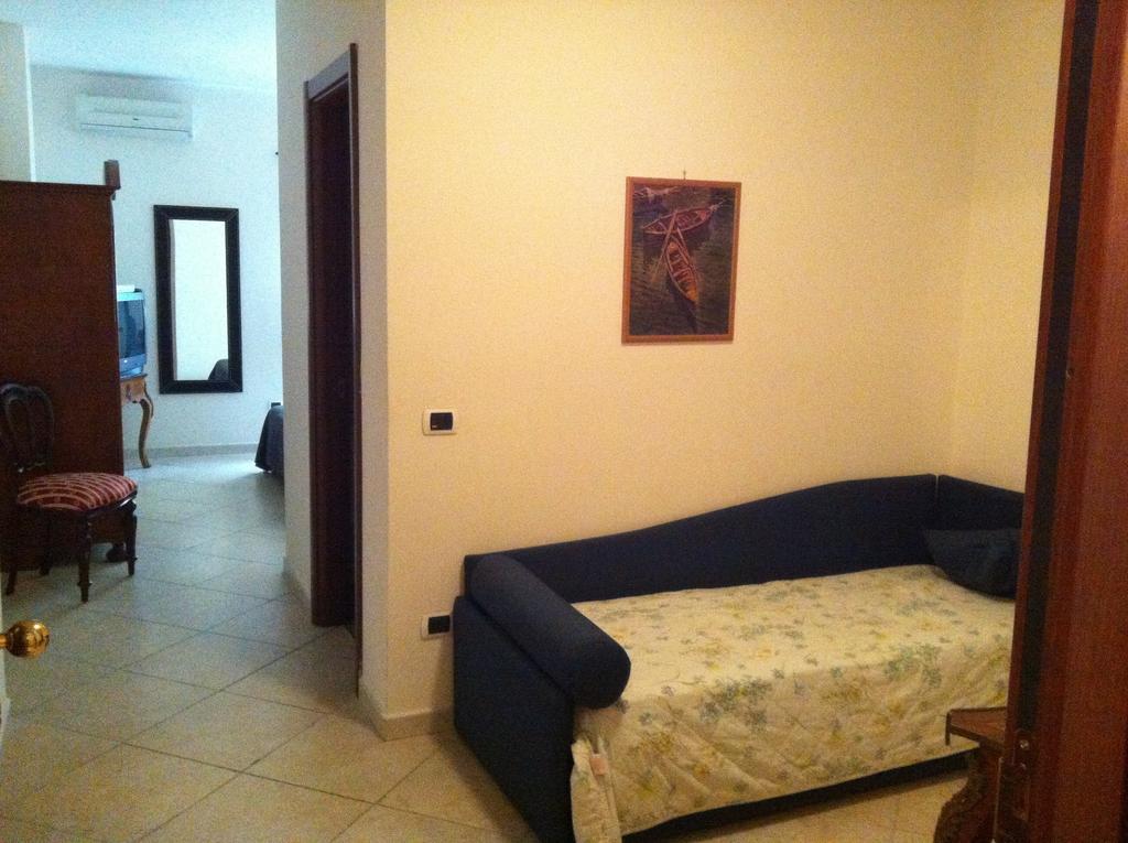 Albergo Delle Rose يوتْسْوولْ الغرفة الصورة