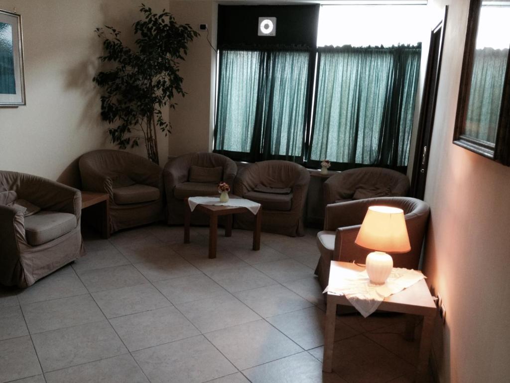 Albergo Delle Rose يوتْسْوولْ المظهر الخارجي الصورة